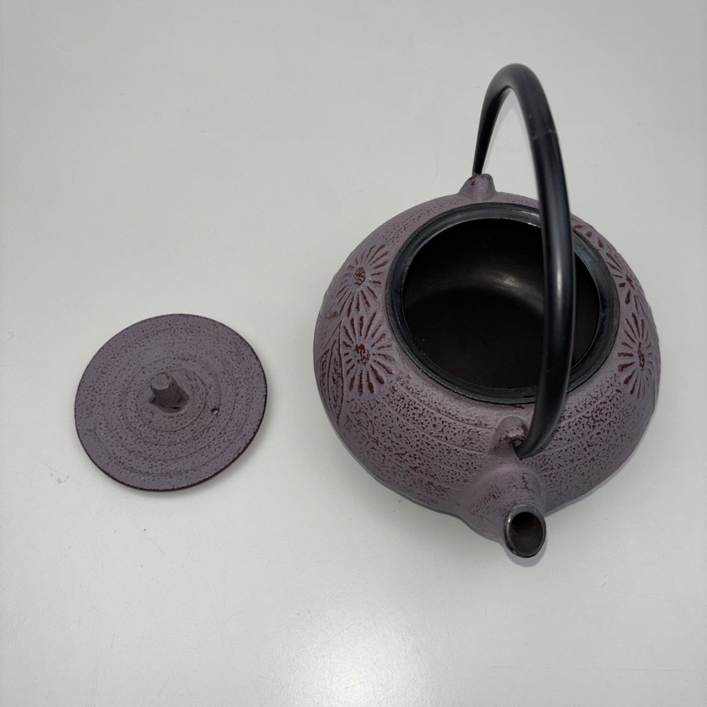 Purple Japanese Cast Iron Teapot Tetsubin Floral Chrysanthemum Pattern Rare - Picture 3 of 13